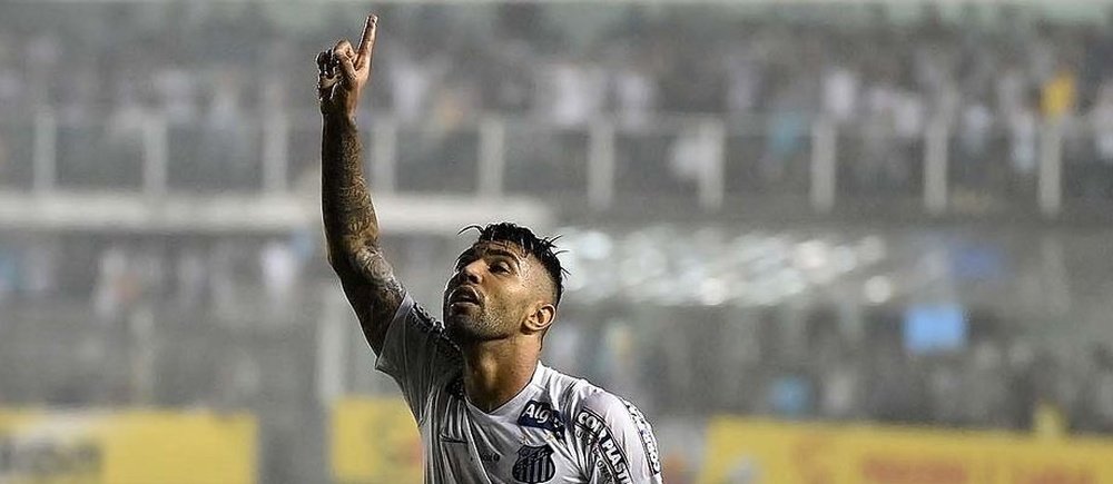 Gabriel celebra el gol de la victoria ante Palmeiras. Santos FC