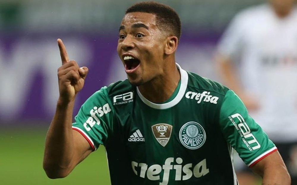 Gabriel Jesús celebra uno de sus goles con Palmeiras. AFP