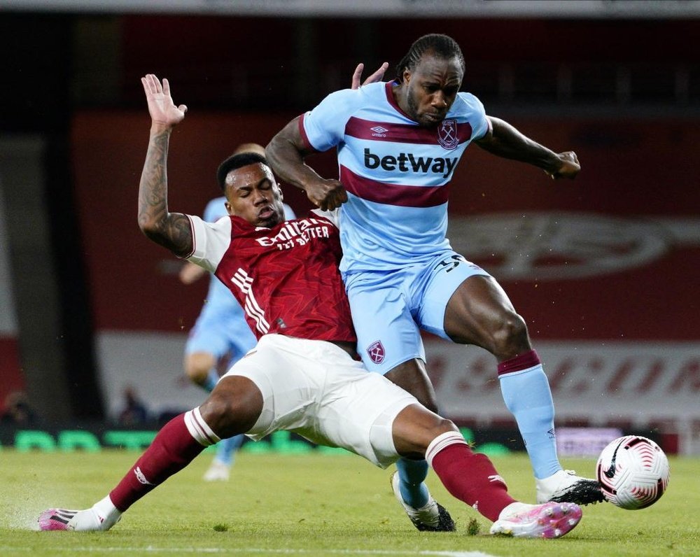 Lacazette y Nketiah dejaron en nada el gol de Michail Antonio. EFE