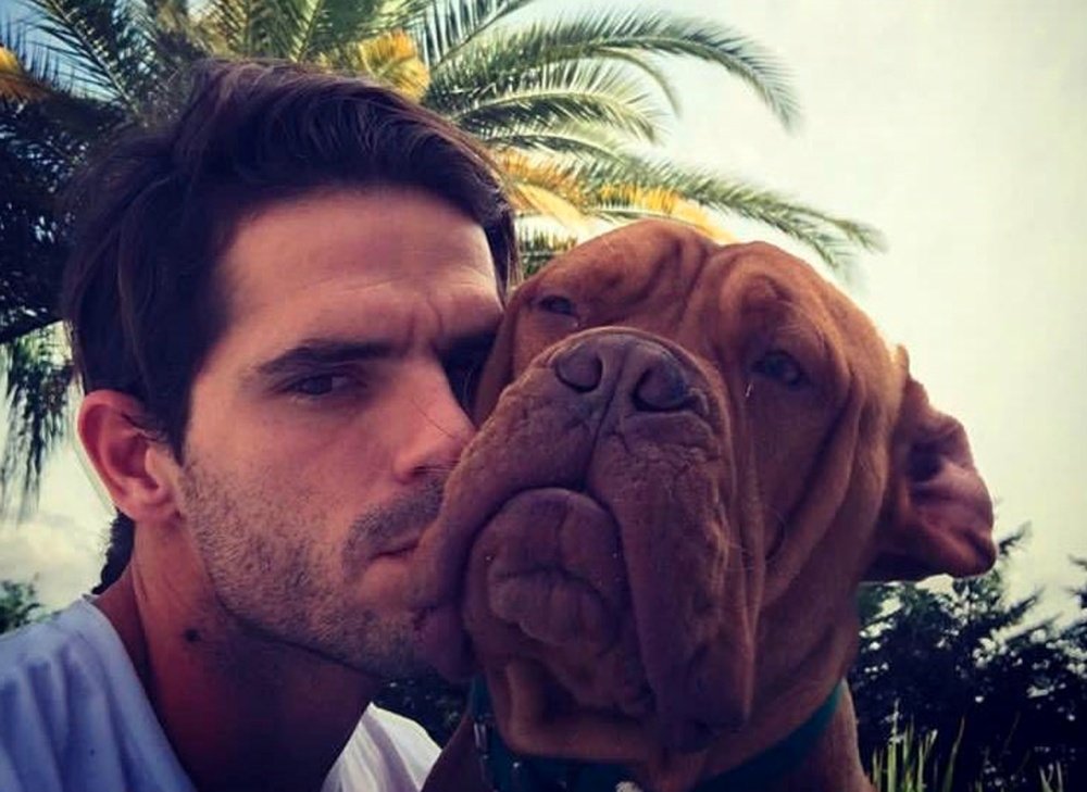 Gago y su perro Aquiles. Instagram/fergago5oficial