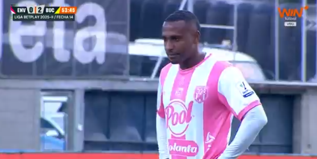 La derrota de Envigado frente a Atlético Bucaramanga confirmó su descenso a falta de siete fechas en el Clausura Colombiano. La falta de experiencia condenó al equipo envigadeño.
