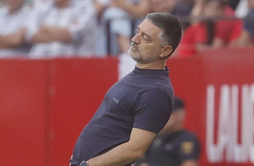 Pimienta will be in charge of Sevilla until 2027. EFE