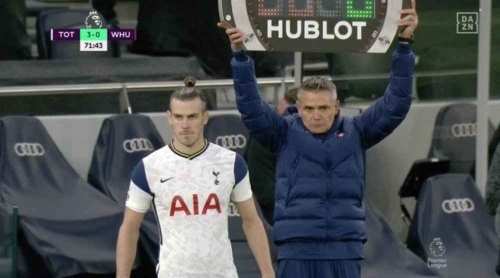 The moment Gareth Bale made his debut. Screenshot/DAZN