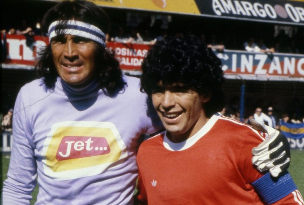 Maradona, en un partido con Argentinos Juniors. GETTY