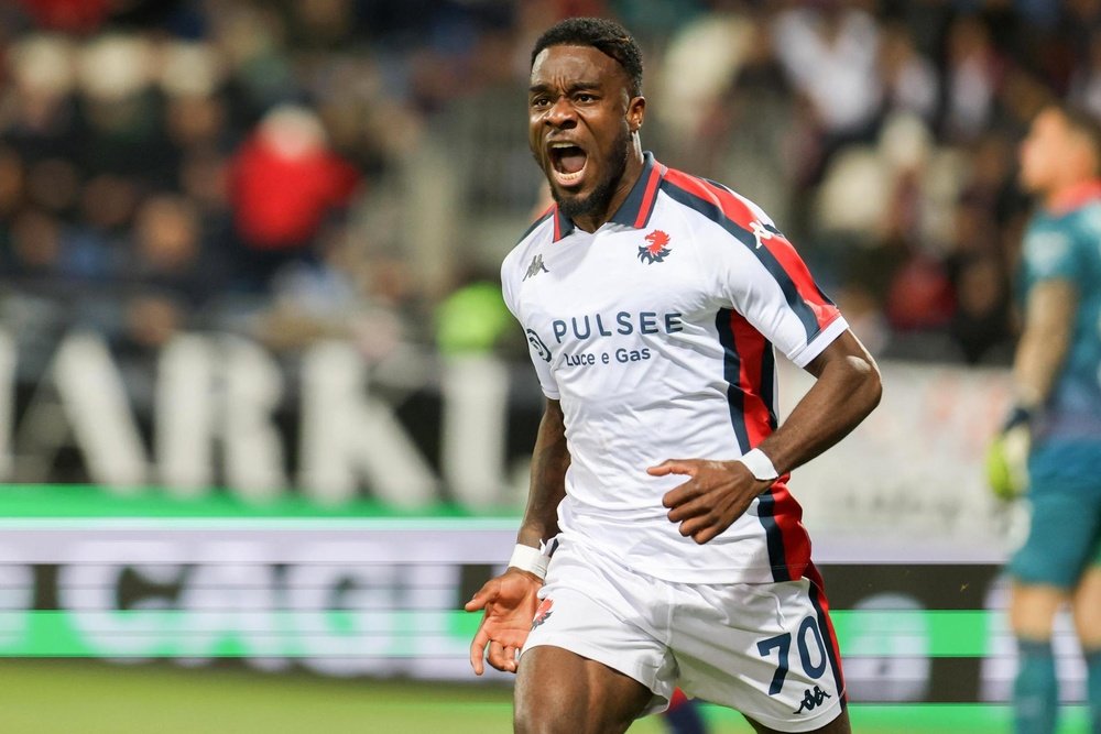 Cagliari y Genoa empataron a uno. EFE