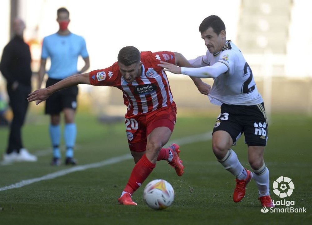 Gerard Valentín se acerca a la SD Huesca. LaLiga