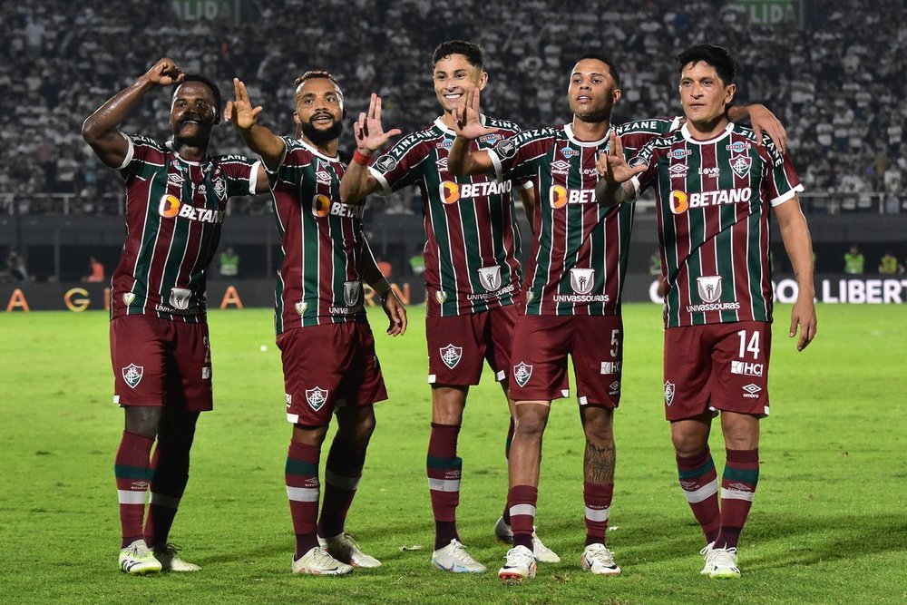 Germán Cano hizo 2 goles a última hora en 10 minutos. EFE