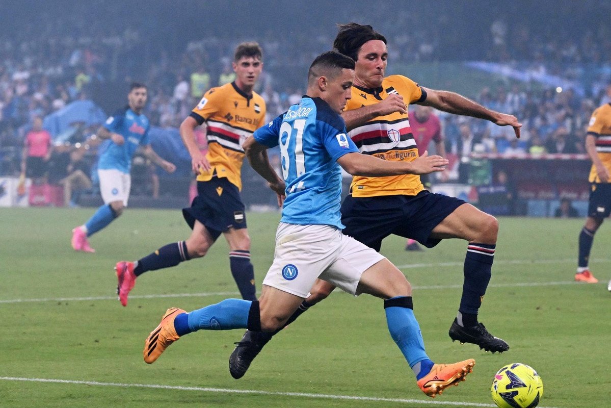 Fàbregas fecha com o Calcio Como, da segunda divisão italiana