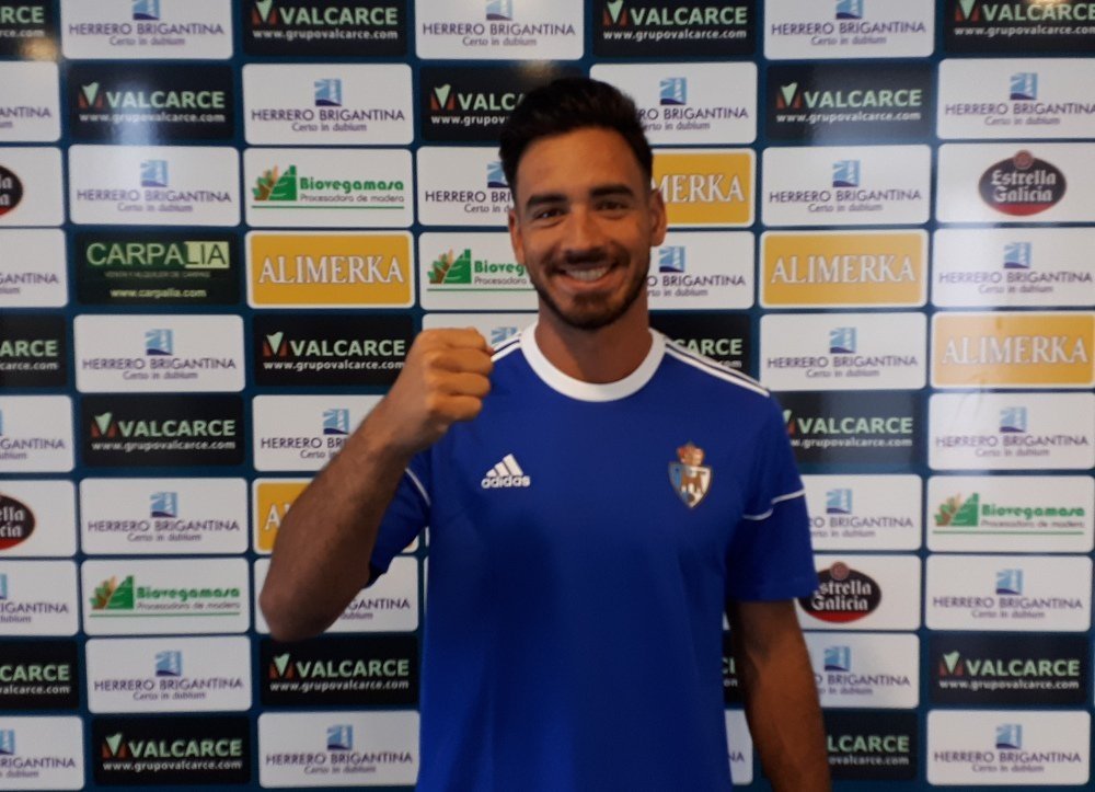 Gazzaniga amplía su contrato un año más con la Ponferradina. SDPonferradina