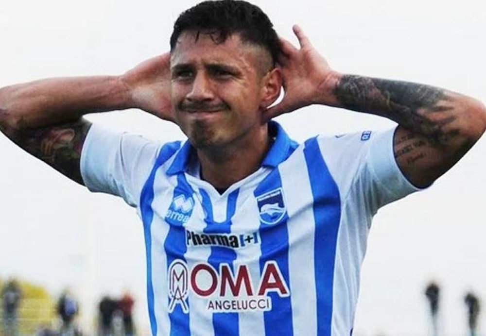 Gianluca Lapadula cambió Pescara por Milán, pero podría poner rumbo a Roma. AFP