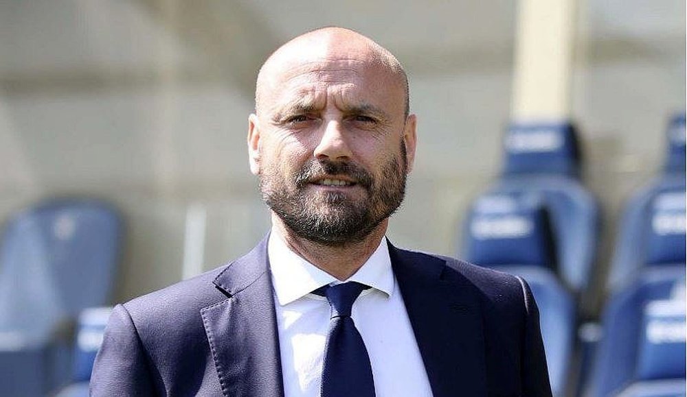 La Roma medita destituir a su director deportivo. Twitter/OfficialASRoma
