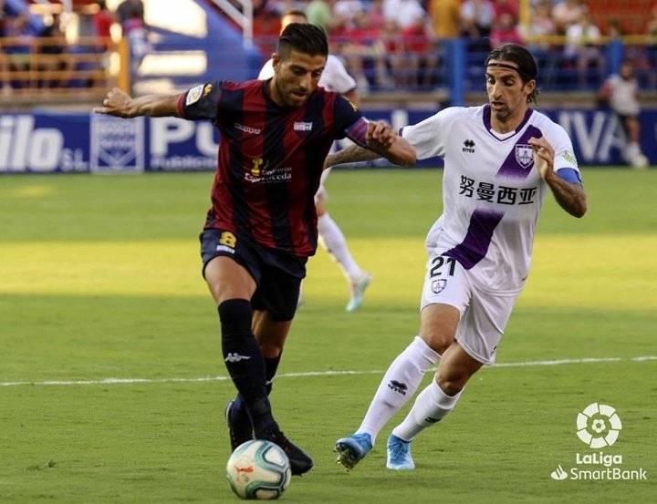 Dani Barrio salva el empate ante el Extremadura
