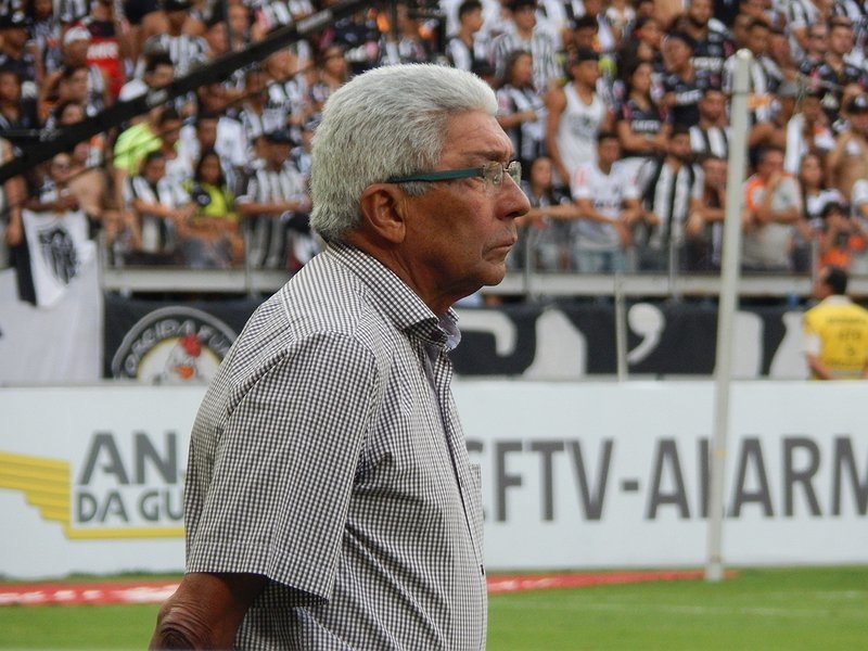 Givanildo Oliveira ha sido destituido como técnico  del América de Minas Gerais. América