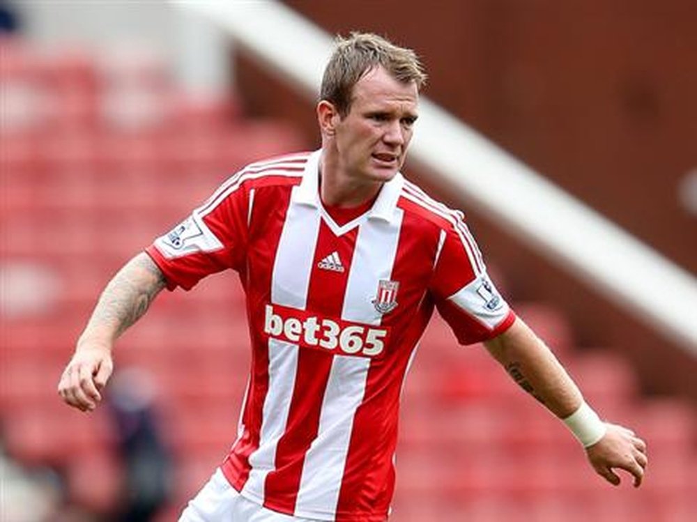 Glenn Whelan has sustained a peculiar back injury. StokeCityFC
