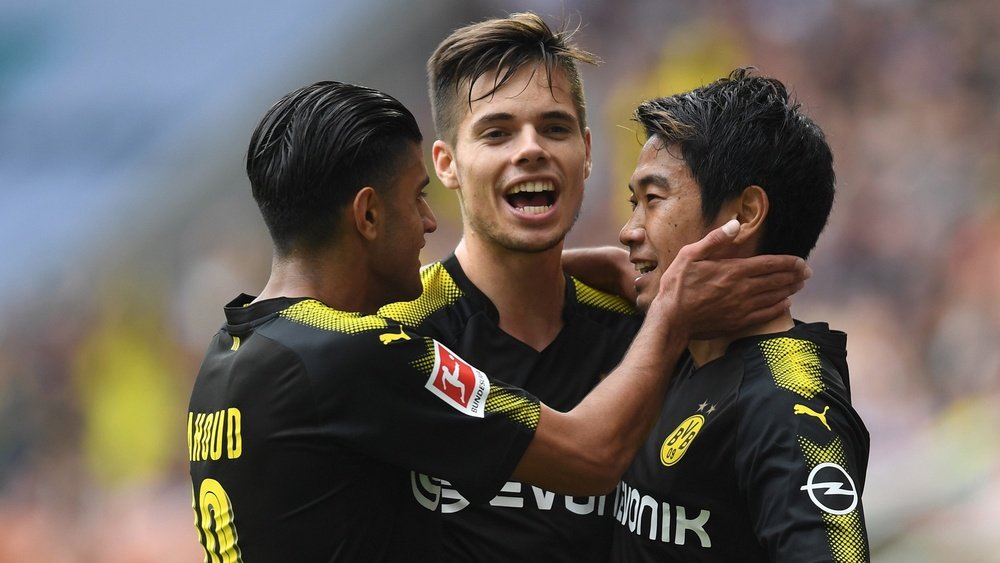 Dortmund garde la tête du championnat. GOAL