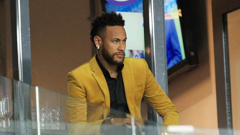 Le PSG fixe la date limite pour le transfert de Neymar