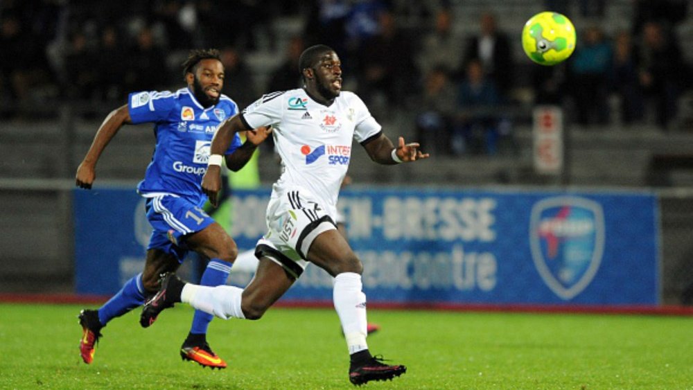 Aboubakar Kamara lors d'une action de jeu avec Amiens en Ligue 1. GOAL