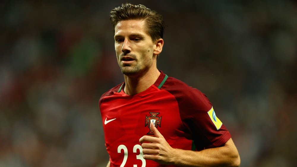 Shakespeare remains positive over Adrien Silva's protracted transfer. GOAL