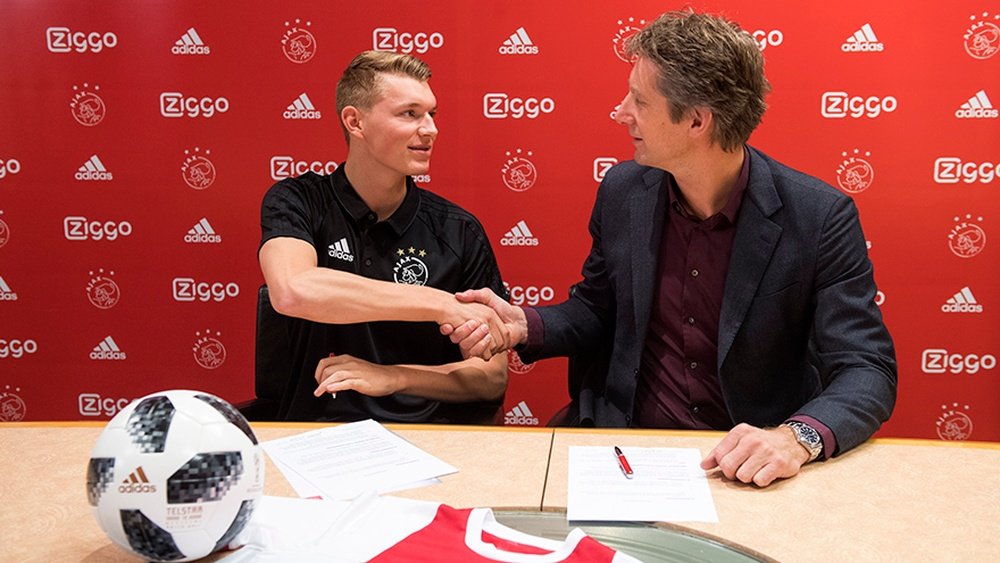 L'Ajax tient sa nouvelle recrue. Goal