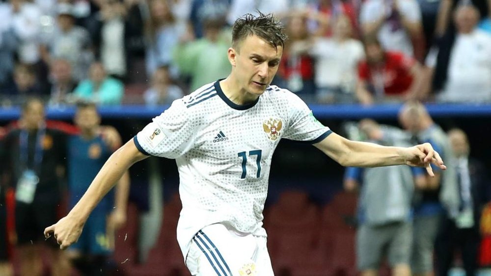 Golovin looks to be on the verge of joining Chelsea. GOAL