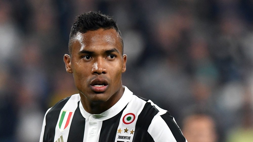 Le latéral de la Juventus pourrait voir son contrat augmenté dès le début du mois de novembre. Goal