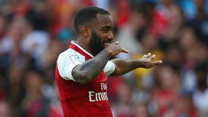 Wenger plays down Lacazette injury fears