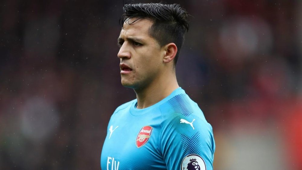 Wenger suggests Sanchez is joining Manchester United for money