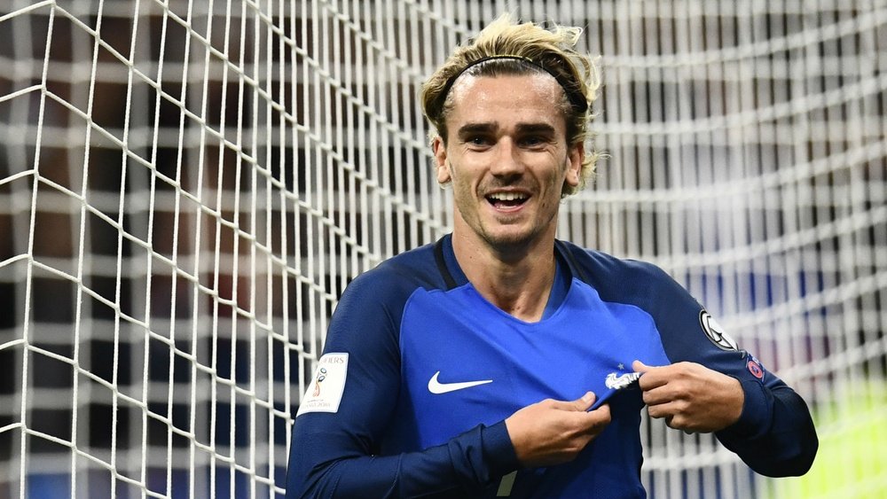 A França conseguiu o apuramento direto para a Copa  do Mundo. Goal