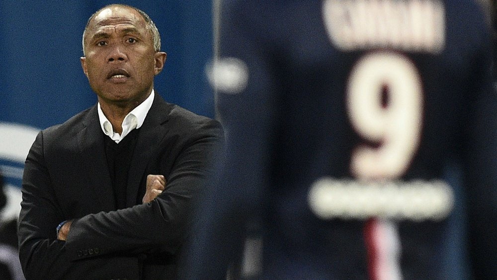 Antoine Kombouaré, ancien entraîneur du PSG, durant un match de Ligue 1. AFP