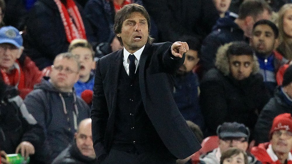 Antonio Conte gestures on the touchline for Chelsea. Goal