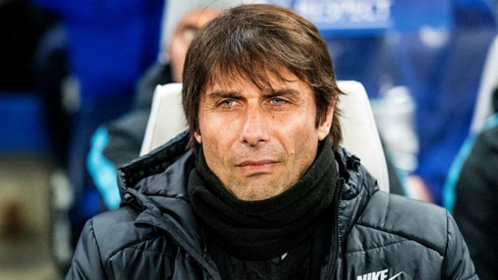 Conte wants to see out Chelsea contract but has bags packed