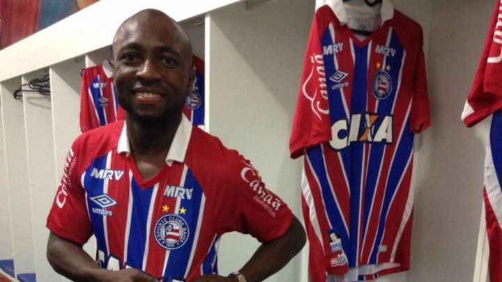 Bahia anuncia contratação do lateral colombiano Armero
