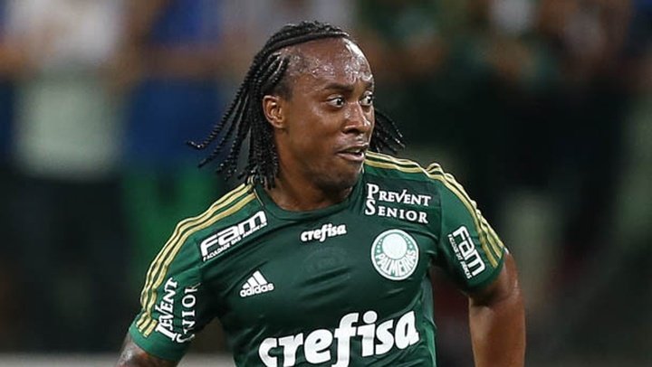 Arouca volta a ficar à disposição no Palmeiras, mas será que terá espaço com Cuca?