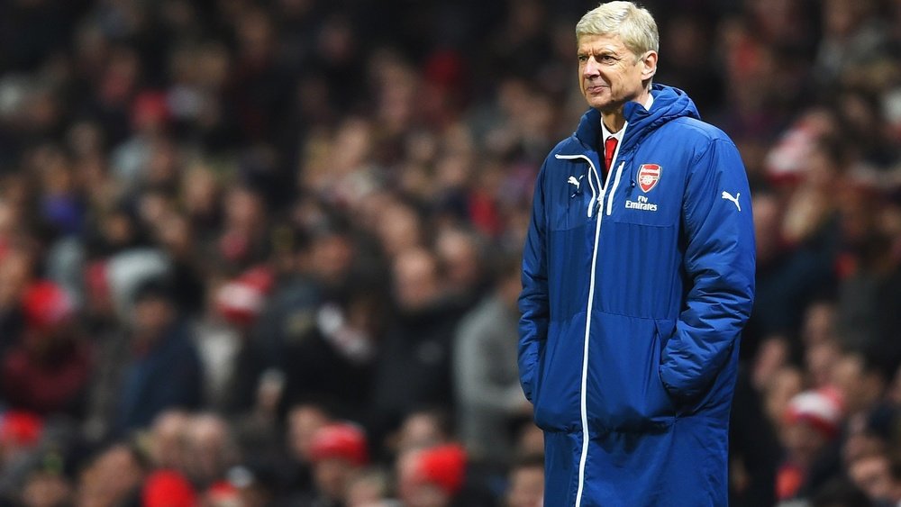 Arsene Wenger is hindering Arsenal's progress, according to Alan Smith. Goal