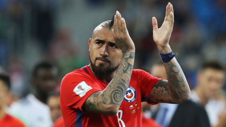 Chile team are a family - Vidal defends Diaz's Confederations Cup final error
