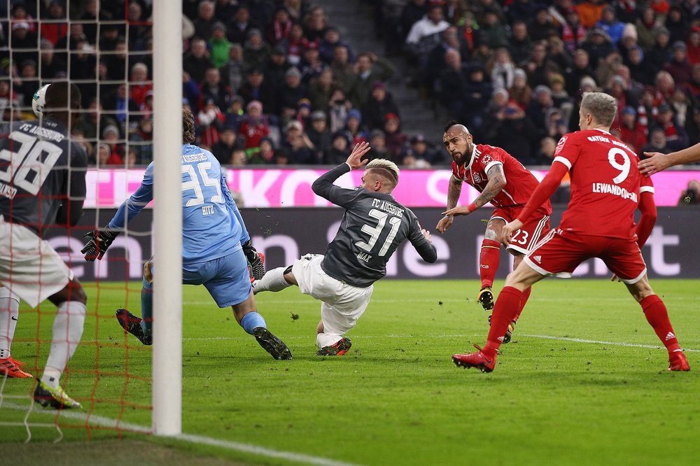 Le Bayern est venu à bout d'Augsburg. Goal