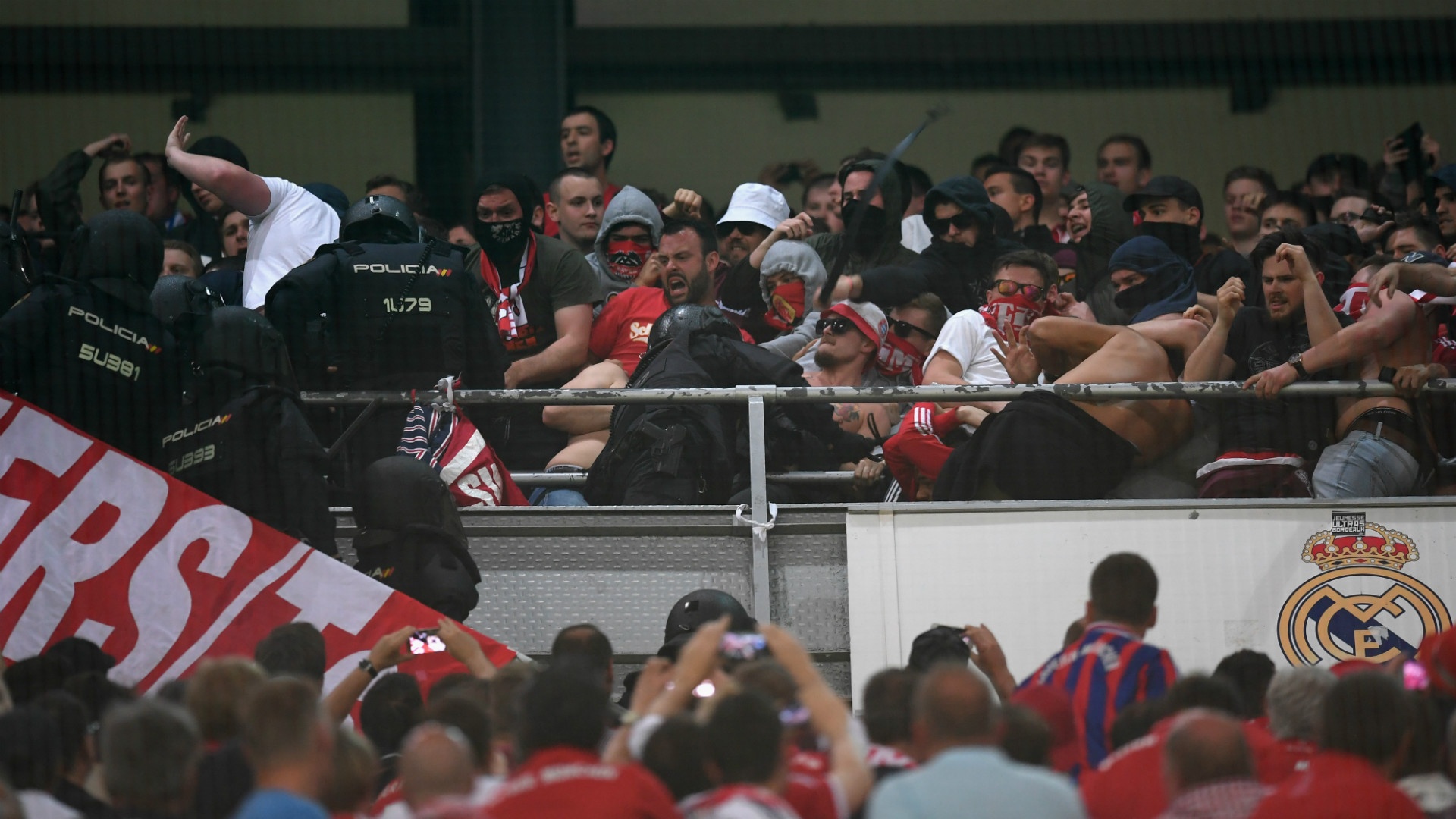 Bayern fans in ugly clashes with Bernabeu police