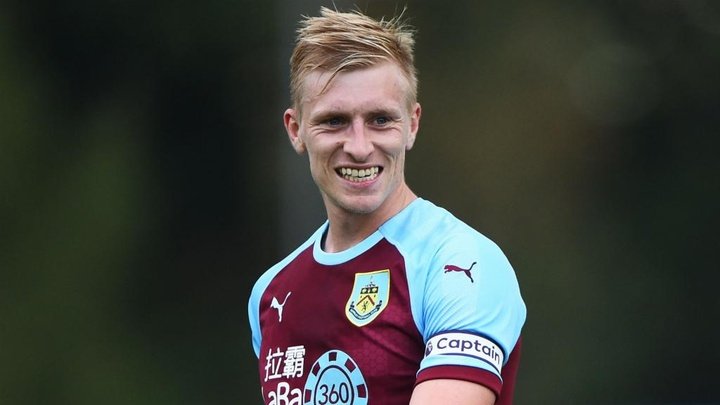 OFFICIAL: Ben Mee signs Burnley contract extension