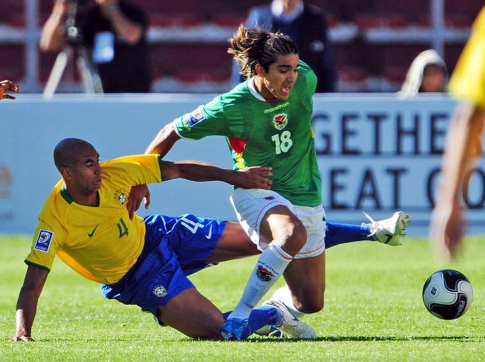 Os jogos entre bolivianos e brasileiros costumam ser intensos. Goal
