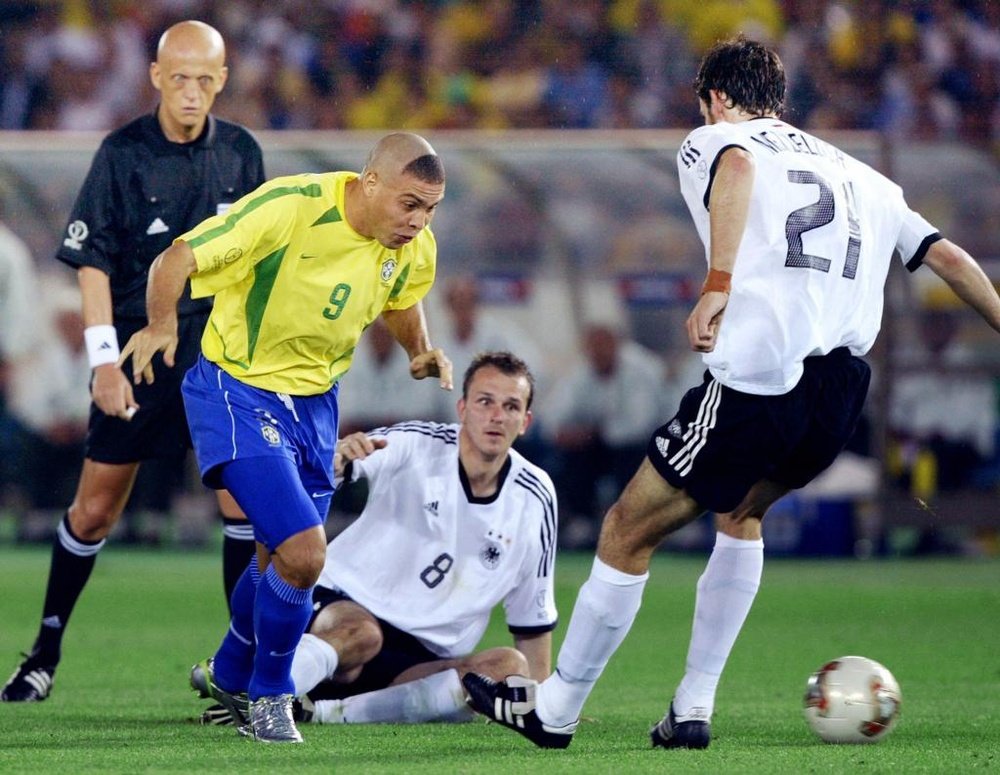 Ronaldo causou o pânico na zaga germânica, nesta final. GOAL