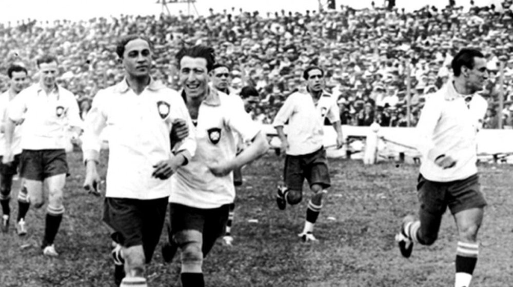 Uma imagem do Brasil - Argentina, de 1925. Goal
