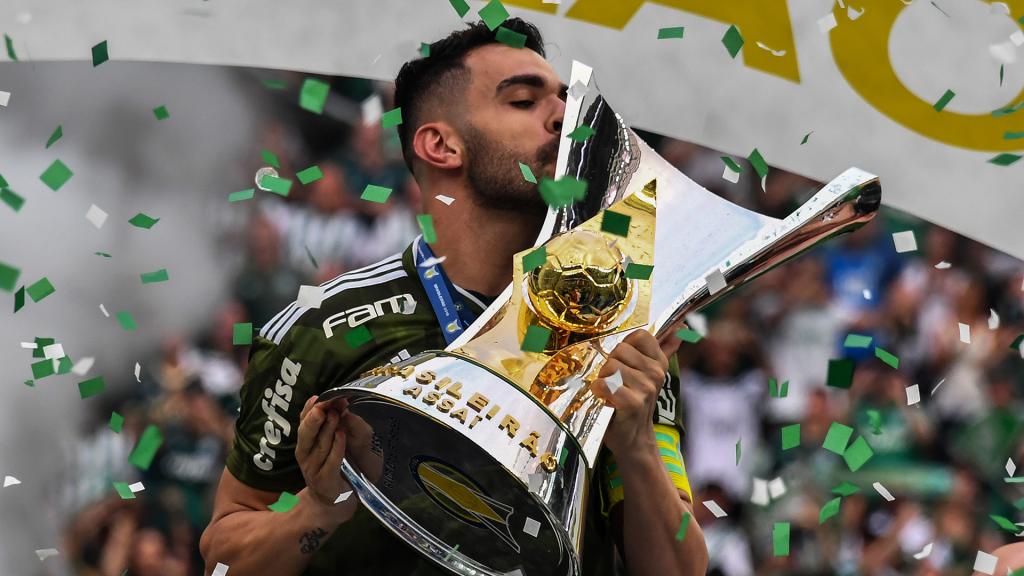 Capitão do Deca entra na mira do São Paulo