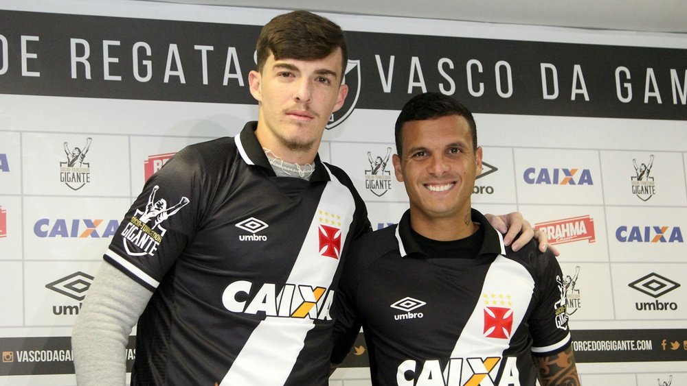Vasco apresenta reforços, que já miram clássico contra o Flamengo