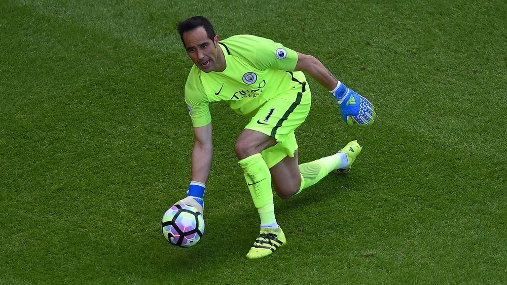 Claudio Bravo in action for Manchester City. Goal