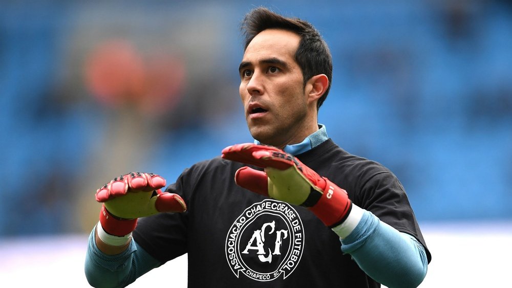 Claudio Bravo gets frequently criticized. Goal