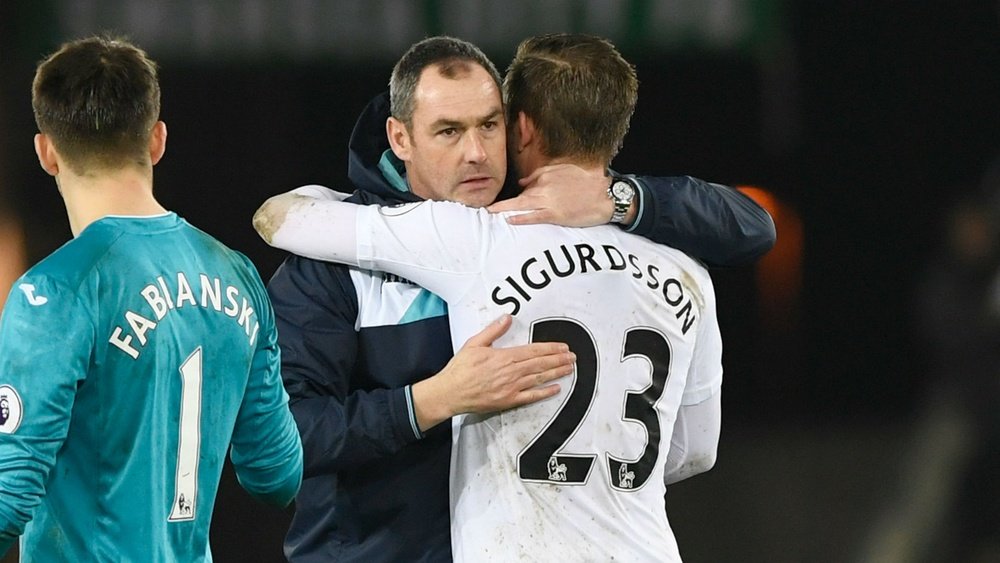 Sigurdsson switch 'getting closer' as Clement waits on signings