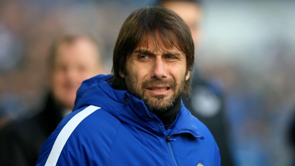 Conte would be 'happy' for Chelsea to bolster his squad in the January transfer window. GOAL