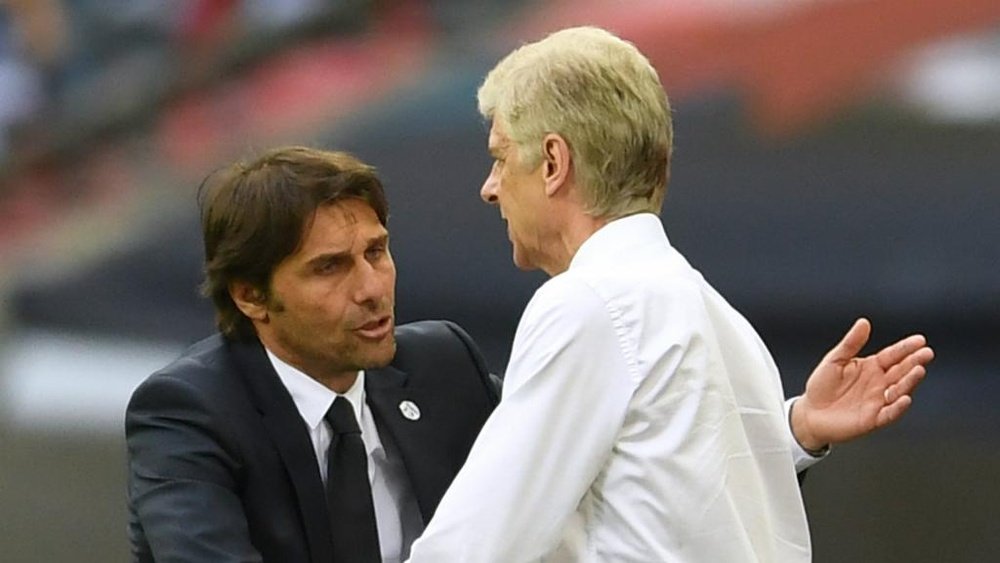 Carragher believes Conte is the ideal replacement for Arsene Wenger at Arsenal. GOAL