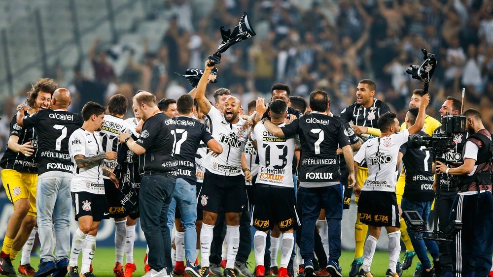 Ronaldo congratulates Corinthians on seventh Brazilian title. Goal