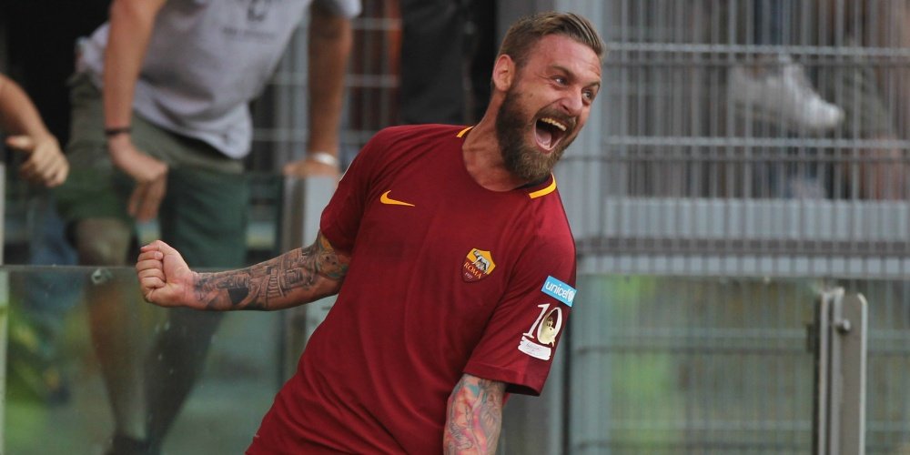 Daniele De Rossi a failli partir de la Roma cet été. Goal